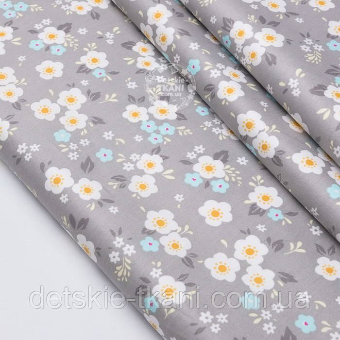 Тканина сатин "Весняні квіти" білі та блакитні на сірому тлі, №3699с