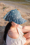 Бандана-трансформер жіноча стильна річна з козирком у візерунку пейслі сірого кольору, фото 3