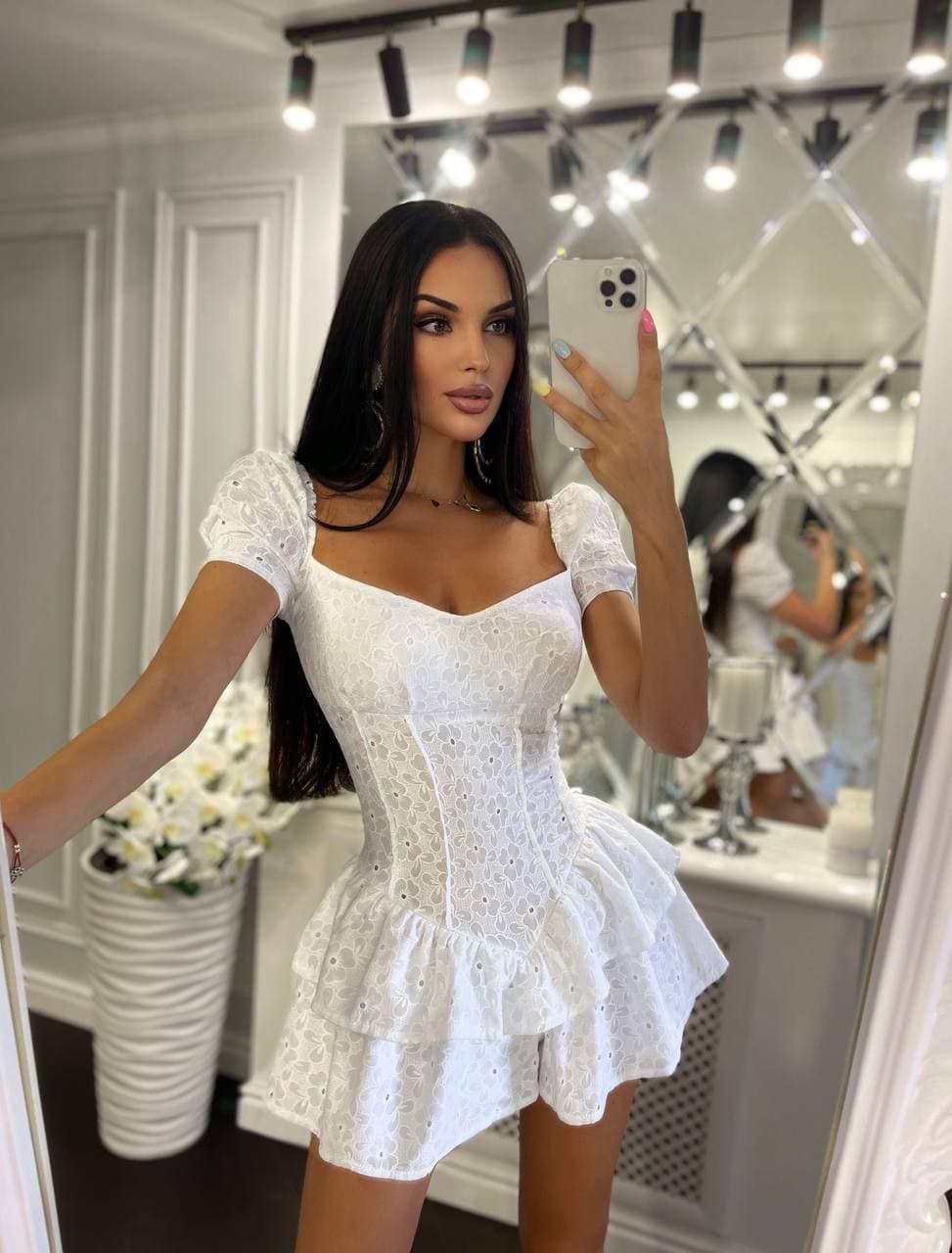 Красивий жіночий комбінезон Космос із прошви з рукавами ліхтариками та воланами Df3889