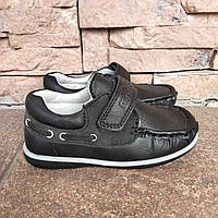 Туфлі-мокасини MAIGI на липучці чорні в дірочку