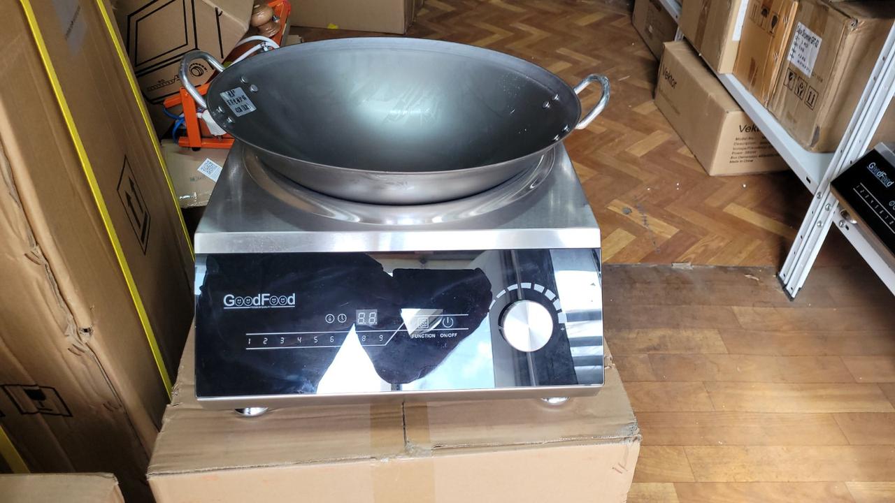 Плита індукційна IC50 WOK в комплекті зі сковородою (5KW)