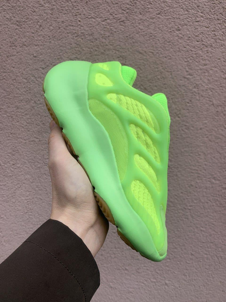 Кросівки Adidas Yeezy 700 V3 Green Azael "Зелені"