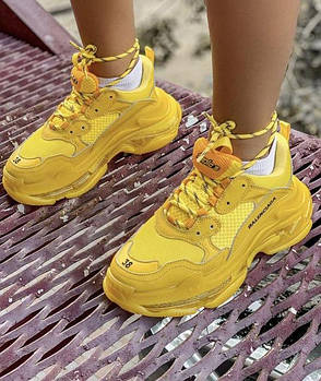 Жіночі кросівки, кеди