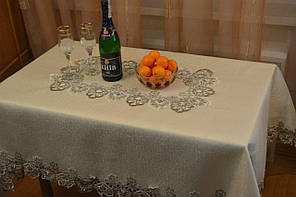 Святкова  скатертина з  подвійним  мереживом