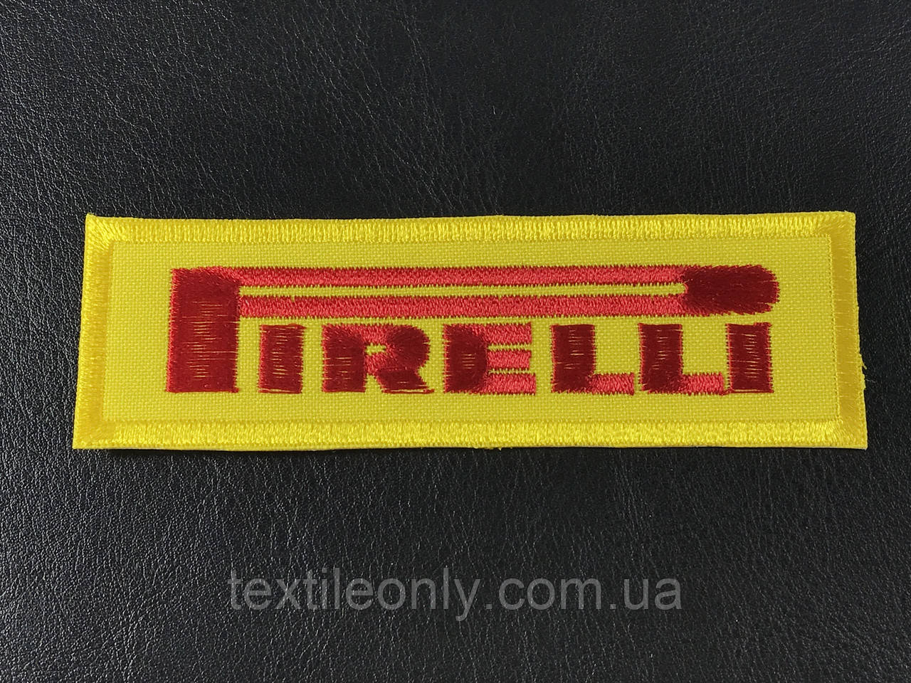 Нашивка Pirelli жовтий 111х35 мм