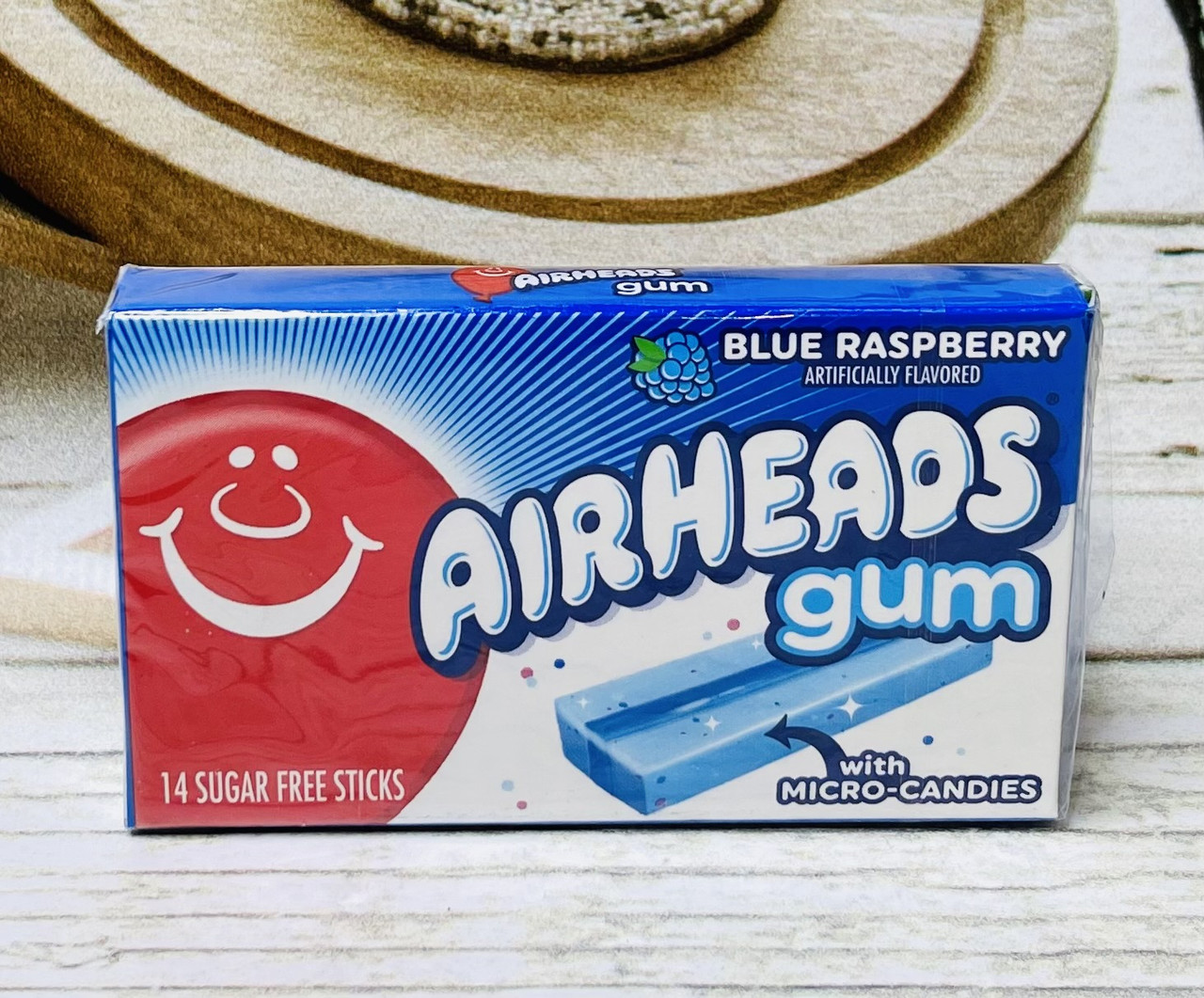 Жувальна гумка без цукру Airheads Gum Blue Raspberry