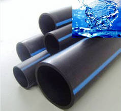 Труба поліетиленова 110 мм, чорна з синьою смугою 6 атм Стінка 8,2 мм VorsklaPlast
