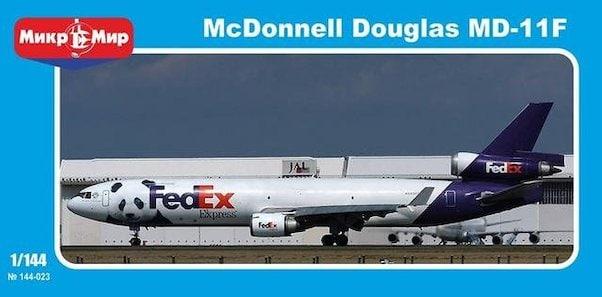 Пластикова модель 1/144 Mikro Mir 144-023 американський пасажирський літак McDonnell Douglas MD-11 Freighter