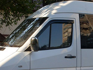 Дефлектори вікон, вітровики на Volkswagen LT II 1996-2006 (скотч) AV-Tuning