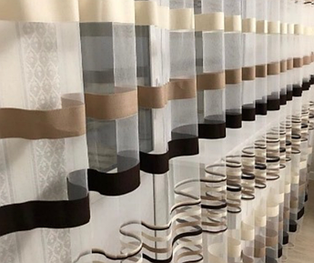 Тюль на кухню в зал сітка зі смугою коричневого та бежевого кольору