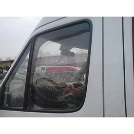 Дефлектори вікон вітровики на Volkswagen Crafter 2006 — Г-подібний (скотч) AV-Tuning
