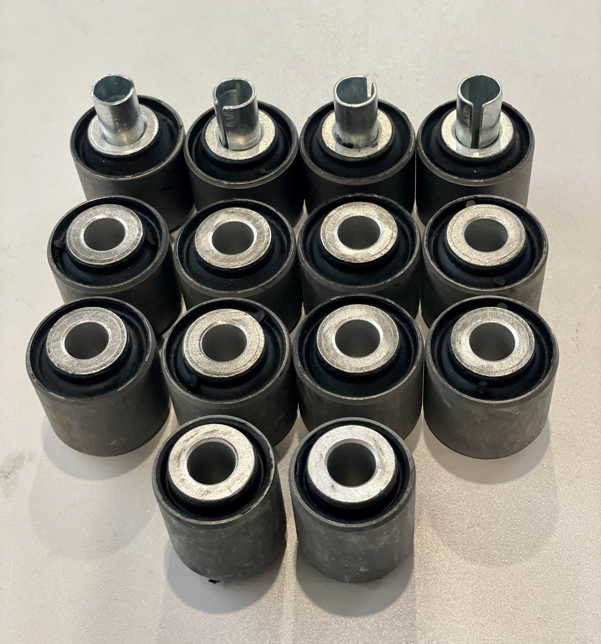 Комплект сайлентблоків задньої підвіски Mercedes 124, 210, фото 1