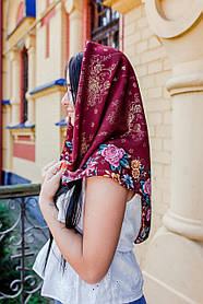 Хустка красивий жіночий православний бавовняний LEONORA бордовий з окантовкою в кольорах