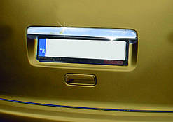 Накладка над номером (1 дверн, нерж) З бортом без напису, Carmos - Турецька сталь для Volkswagen Caddy 2010-2015рр