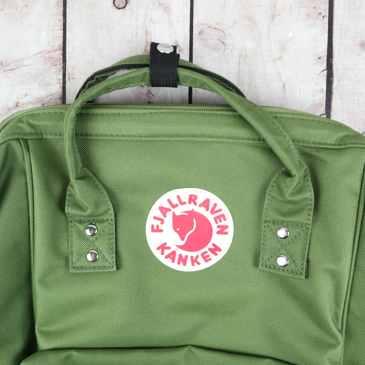 Рюкзак хаки зеленый городской модный 16 литров от бренда Kanken Classic Totepack Канкен школьный - фото 2 - id-p1465795850