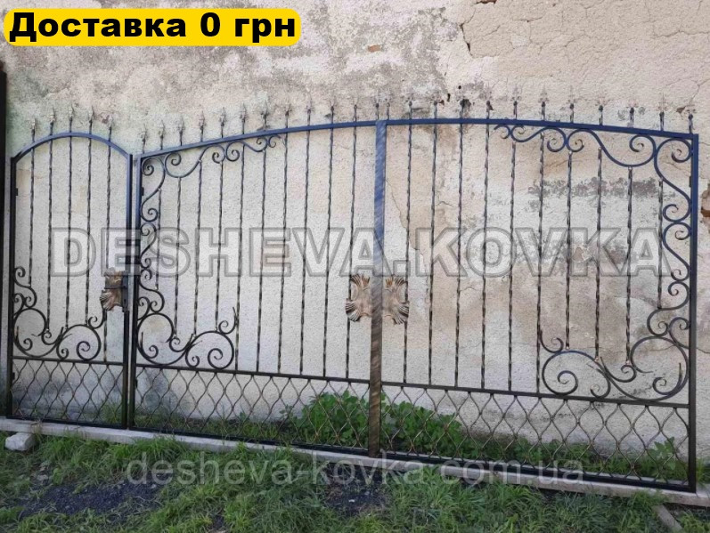 Ковані розпашні ворота з профнастилом та елементами ковки, фото 1