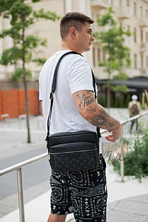 Louis vuitton outdoor messenger clearance