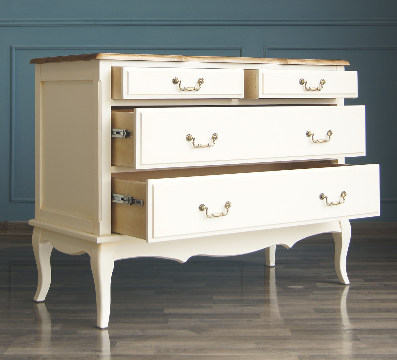 Комод на четыре ящика "Моне" из натурального дерева клен Комод на четыре ящика "Моне" из натурального дерева клен