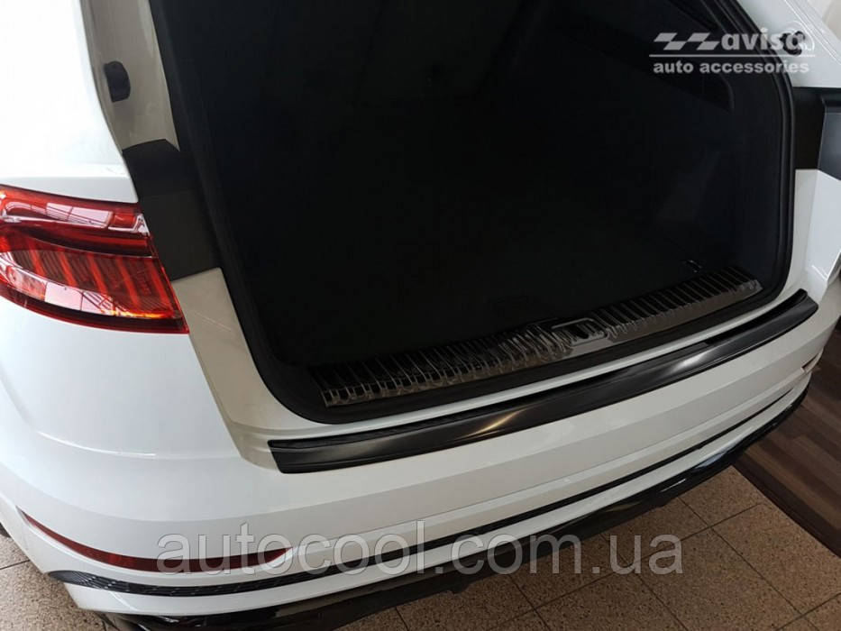 Захисна накладка на задній бампер Audi Q8 2019-г. нержавійка чорна