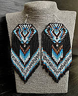 Довгі сережки ручної роботи з бісеру