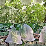Мішечки для грон винограду діаметром 24 см (38*45 см) захист від ос з агроволокна, фото 8