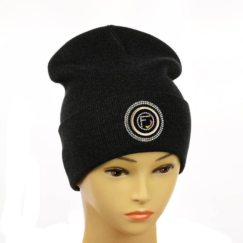 Молодіжна шапка з декором  "Fendi" темно-сірий