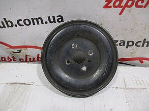 Шків помпи MD124049 9915916 Galant 93-96 r. 5k Mitsubishi