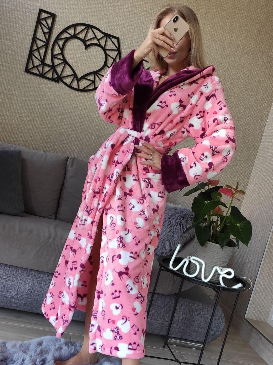 Теплий довгий махровий халат із заходом із котиками та сердечками