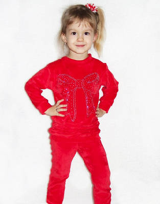 Одяг, піжами