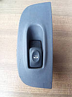 Кнопка склопідіймача Renault Megane (99-03) 7700429071