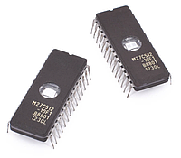 M27C512-10F1, Интегральная микросхема памяти (EPROM 64kx8) CDIP-28