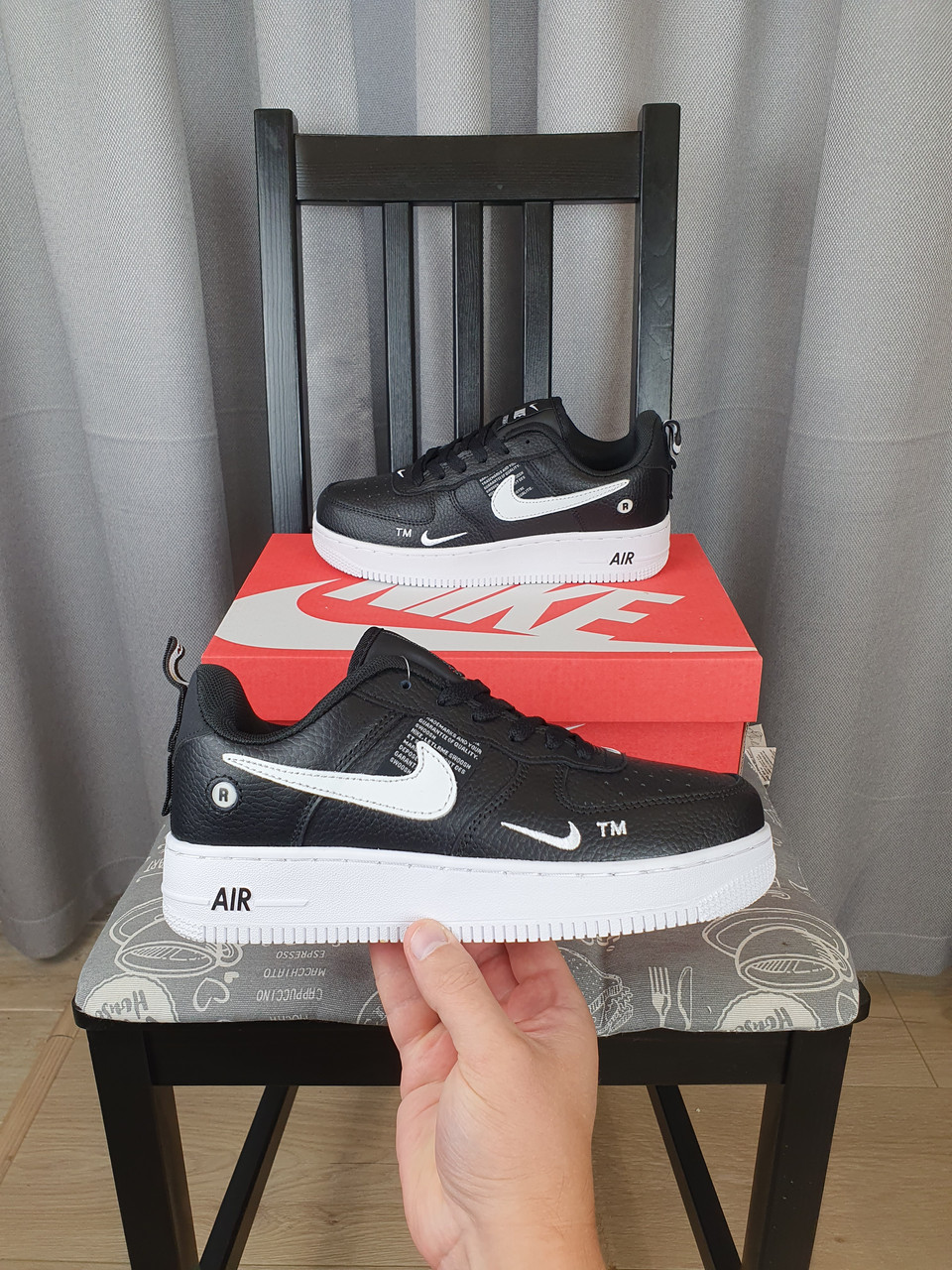 Черно-белые Nike Air Force 1 07 LV8 Ultra Black White кроссовки женские ...