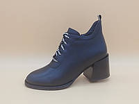 Чорні шкіряні черевички на підборах. Розміри: 33, 35, 41, 42.