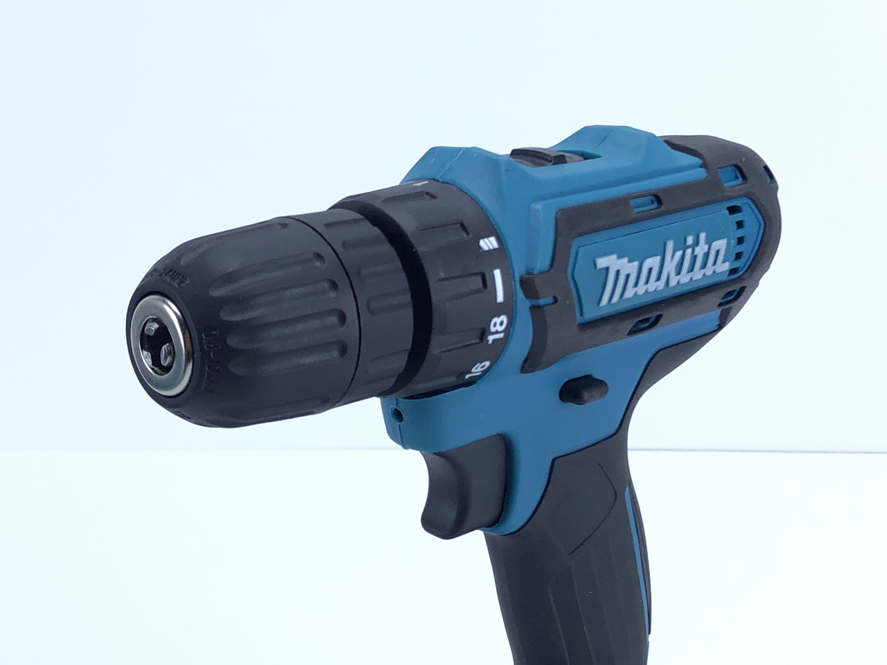 Набор инструмента c аккумуляторным Шуруповёртом Makita - фото 8 - id-p1468516474