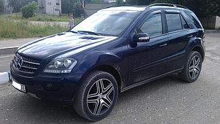 Дефлектори вікон Mercedes ML-klasse W-164 2005-2011. Ветровики  Mercedes ML-klasse W-164