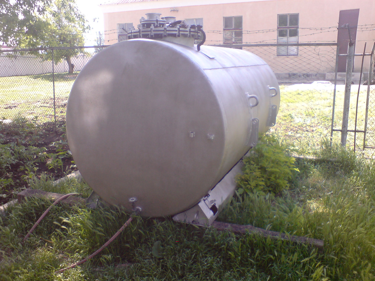 Резервуари металеві