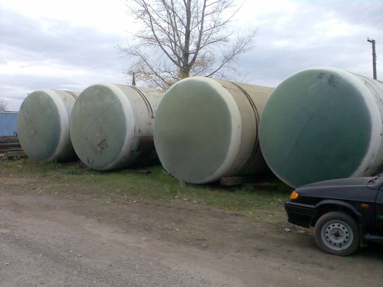 Нефтяні резервуари