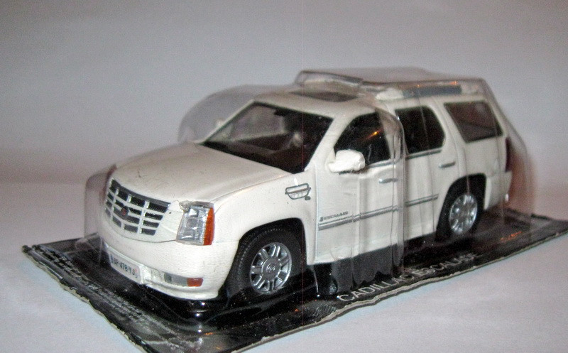 Cadillac Escalade Колекційний автомобіль 1/43 Суперкари ліпші автомобілі світа №47