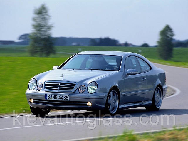 Лобове скло на MERCEDES W208 CLK