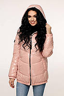Фабричная демисезонная женская розовая лаковая куртка