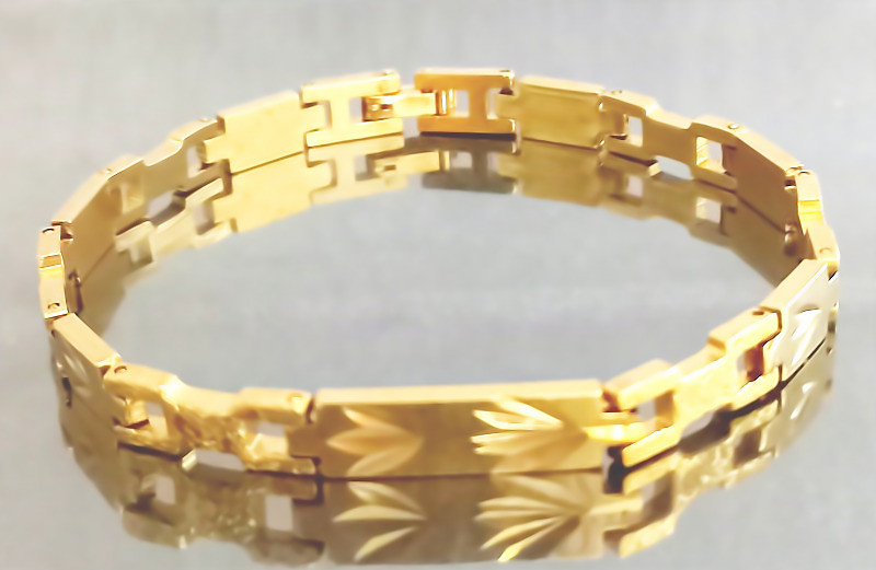 Браслет Аthena зі сталі. Позолота 18К. Довжина: 20 см. Ширина: 6 мм.