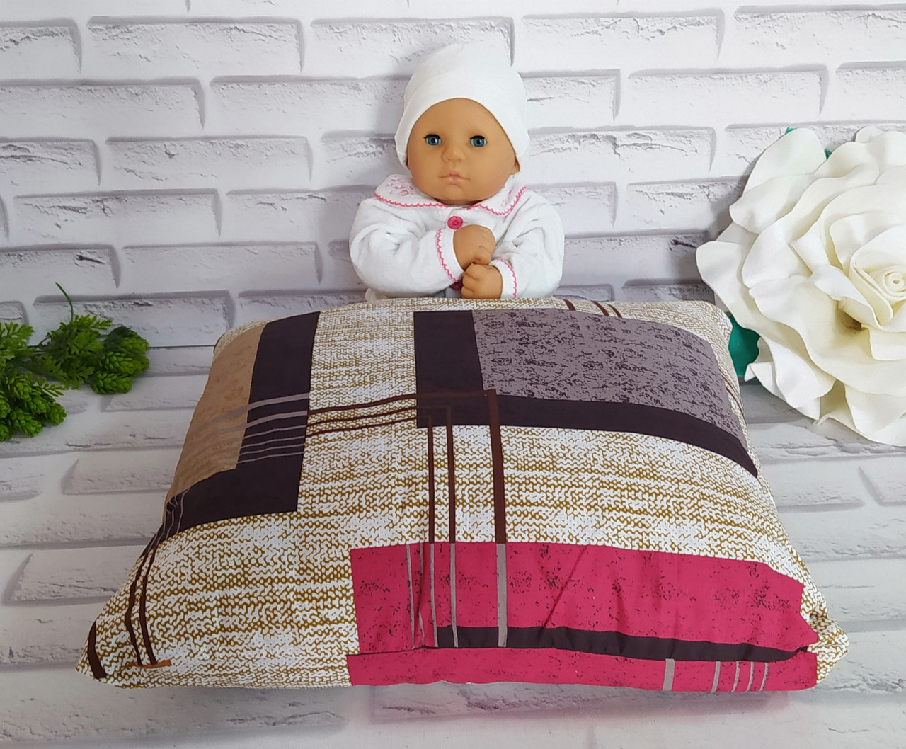 Подушка дитяча для сну 50х50 см наповнювач синтепон тканина Бязь Голд (Х-508)