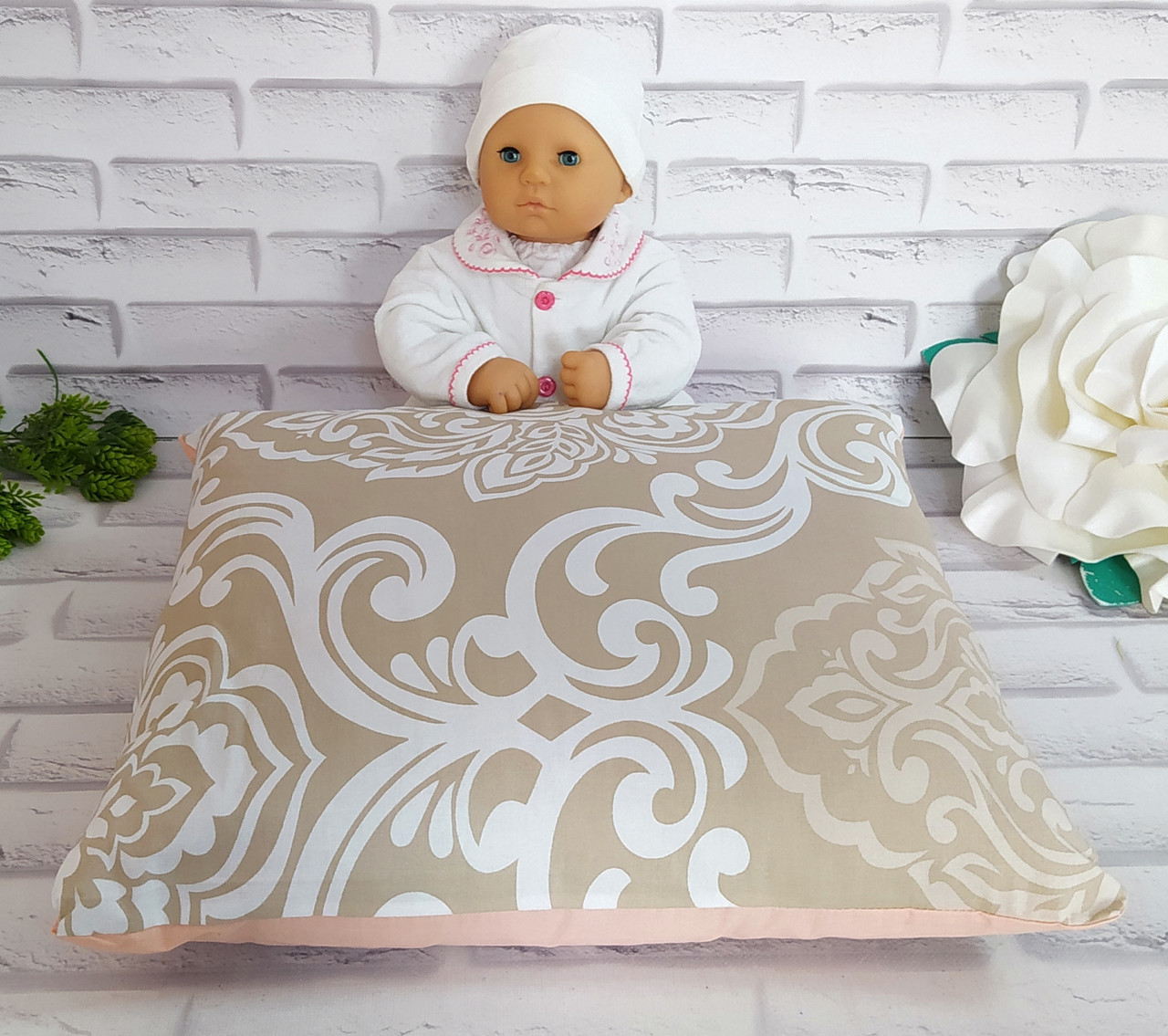 Подушка дитяча для сну 50х50 см наповнювач синтепон тканина Бязь Голд (Х-513)