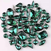 Стразы в серебряных цапах Emerald *50 шт