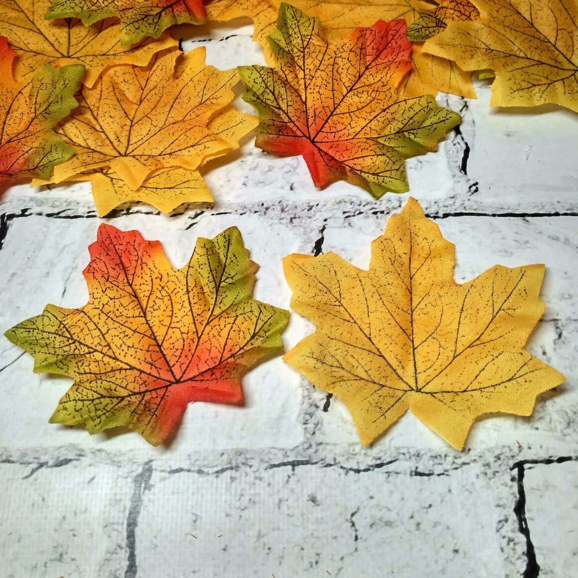 Осенние листья декоративные из ткани, 9х9,5 см, МИКС цветов, 40 шт - фото 1 - id-p1246687477