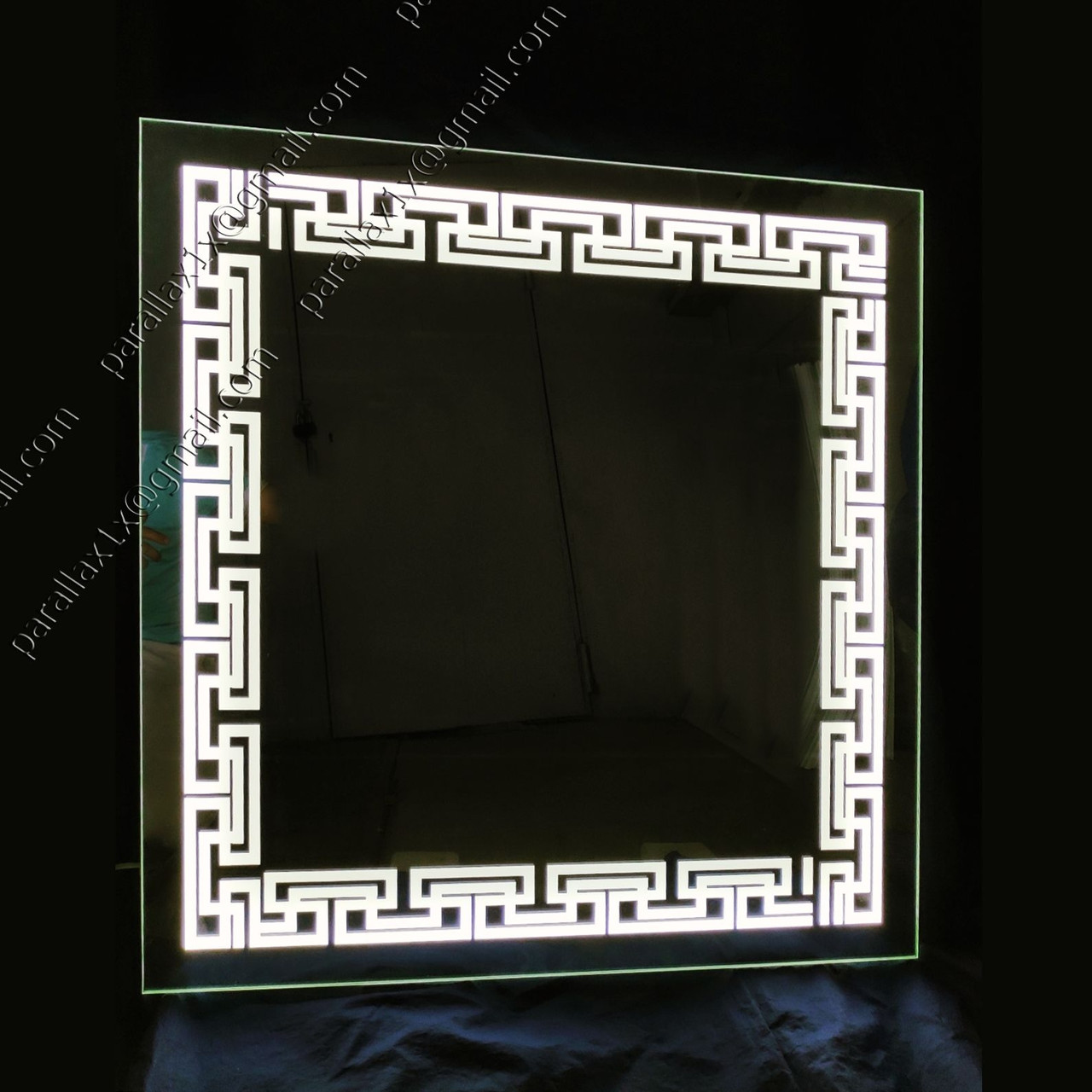 Дзеркало з LED-підсвіткою квадратне, 800х800 мм, L43
