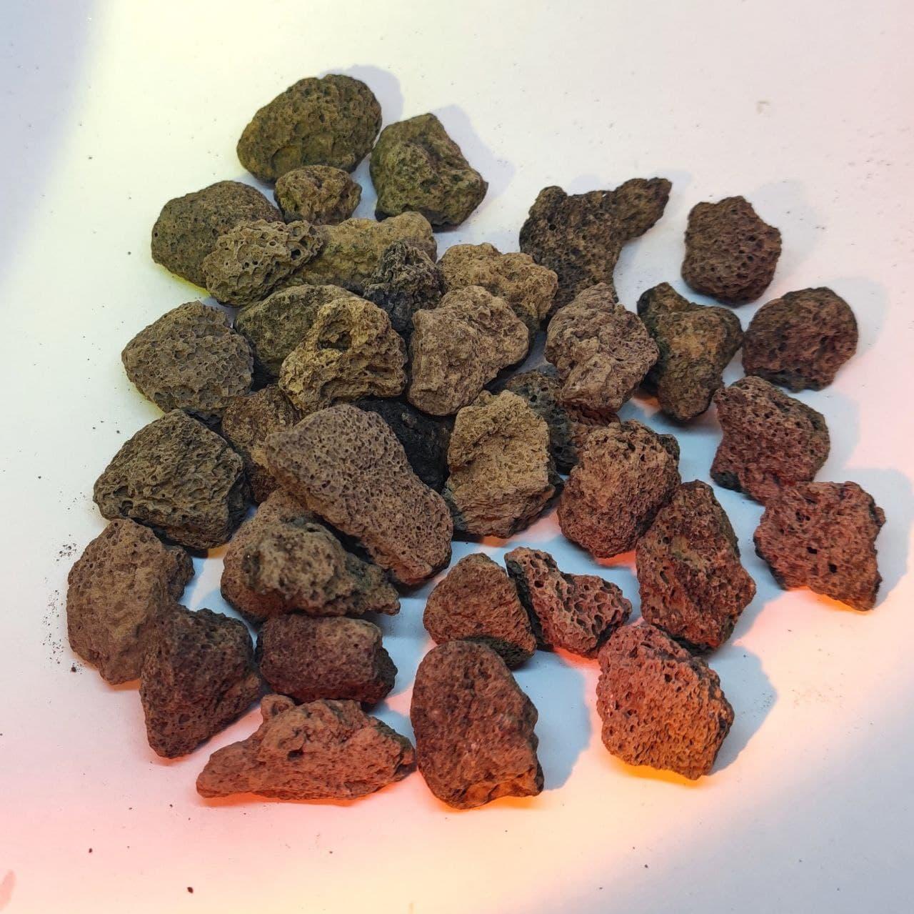 Лава вулканічна для картин і декору, фракція 10-25 мм. Уп. 150 г