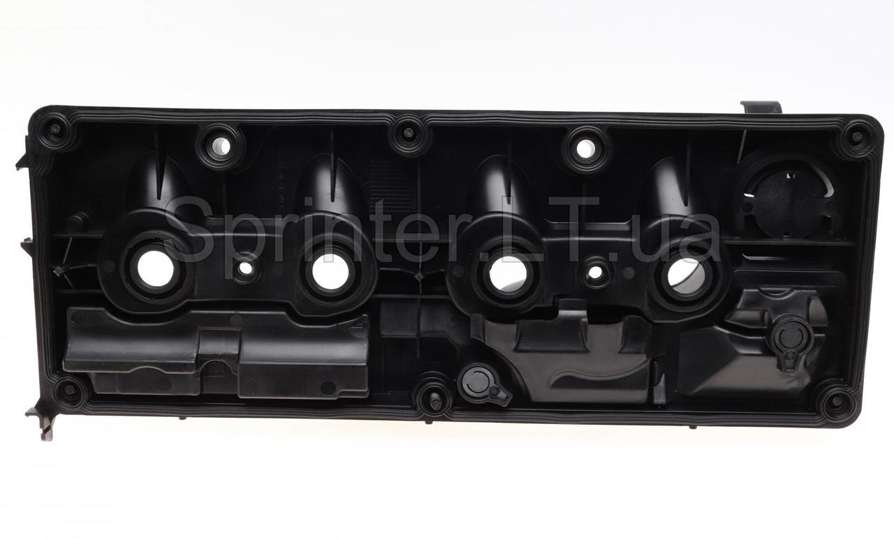 Клапанна кришка MB Sprinter 2.2 CDI AUTOTECHTEILE 1000145