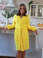 Яскравий короткий жіночий маховий халат в жовтому кольорі, фото 1