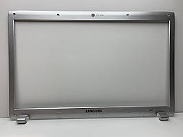 Samsung R728, R730 Корпус B (рамка матриці) 5A бу